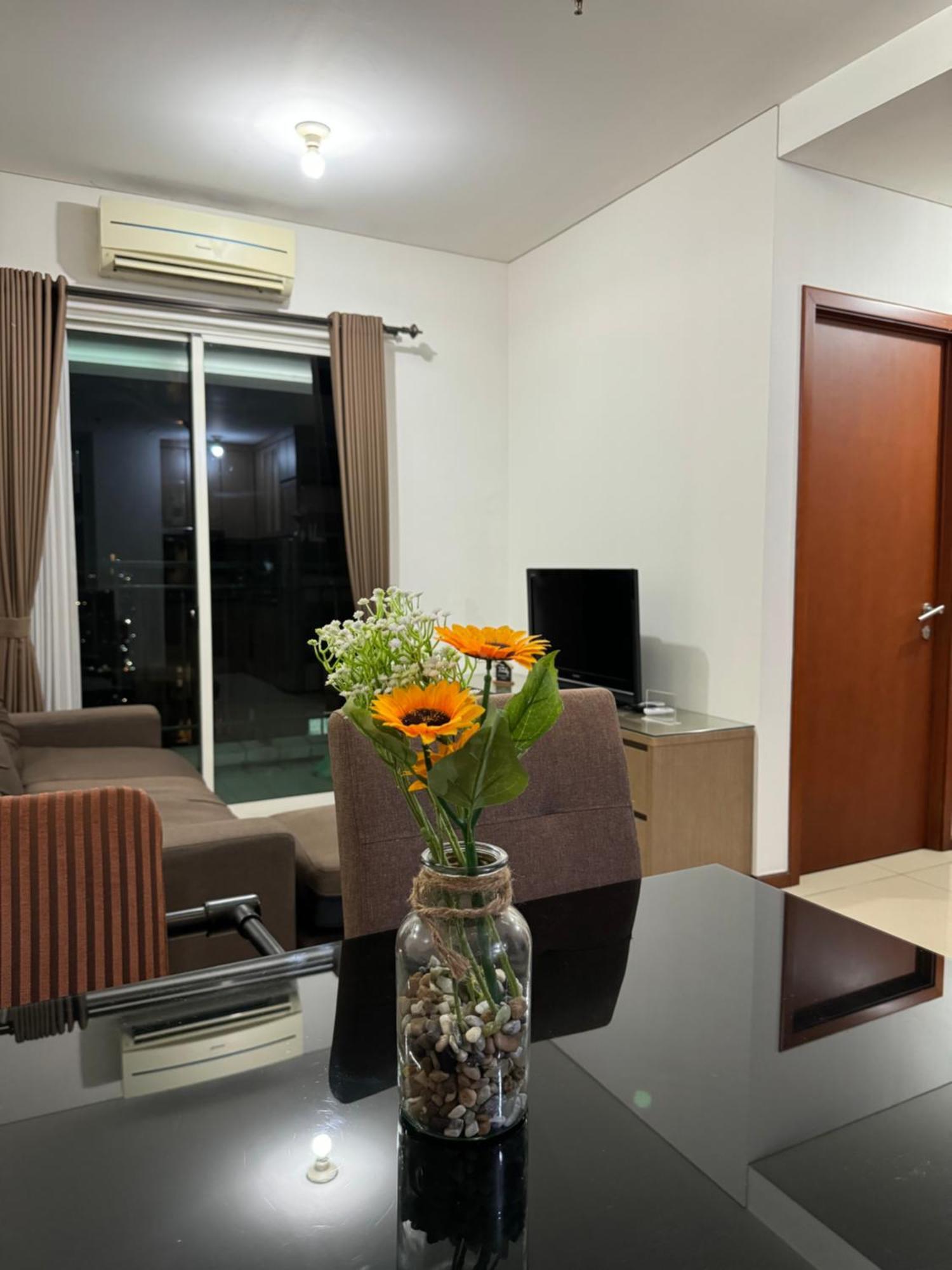 Stunning High Floor Cozy Near Grand Indonesia Apartment Jakarta